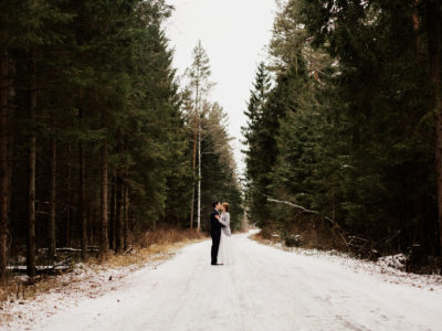 Дарья Елфутина | Свадебный фотограф Москва | Зимняя свадьба, в лесу, венчание | Darya Elfutina Moscow wedding